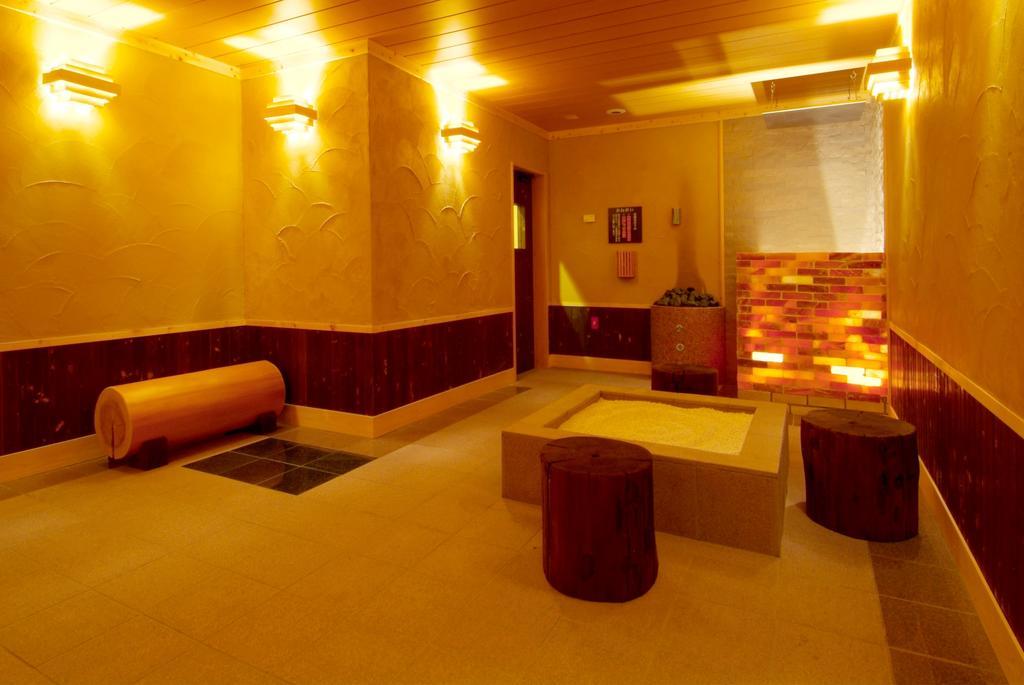 Route Inn Grantia Fukuoka Miyawaka - Wakita Onsen Eksteriør bilde